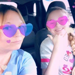 Meet your Posher, Rena